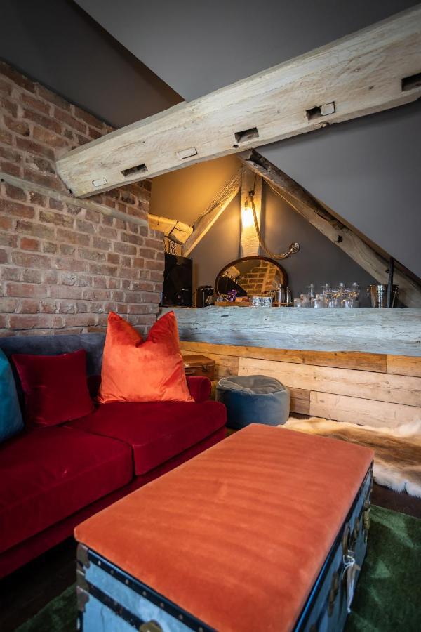 Апартаменты The Cocktail Lounge At Cheshire Boutique Bathhouse Нантвич Экстерьер фото